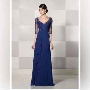 Mother of the bride, prom or wedding beautiful long blue dress.